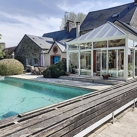 Gîte de charme La Maison Saint-Leonard avec piscine, SPA, vue sur le Mont Saint-Michel Vains Extérieur photo